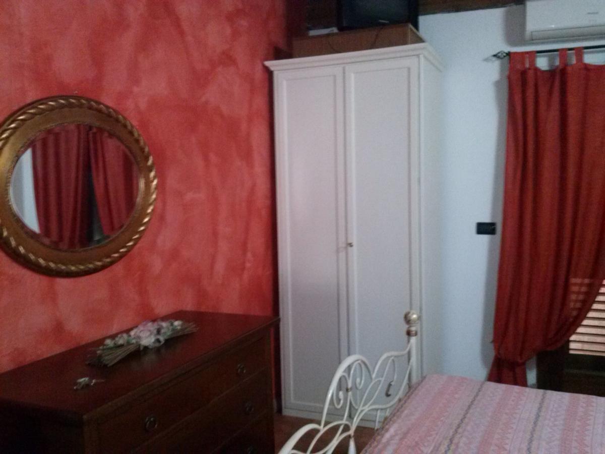 Bed and Breakfast Profumi Di Ginestre Passopisciaro Pokoj fotografie